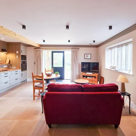 Luxury Lodge @ Ewen Barn - Private 5* Retreat Cirencester Exterior photo